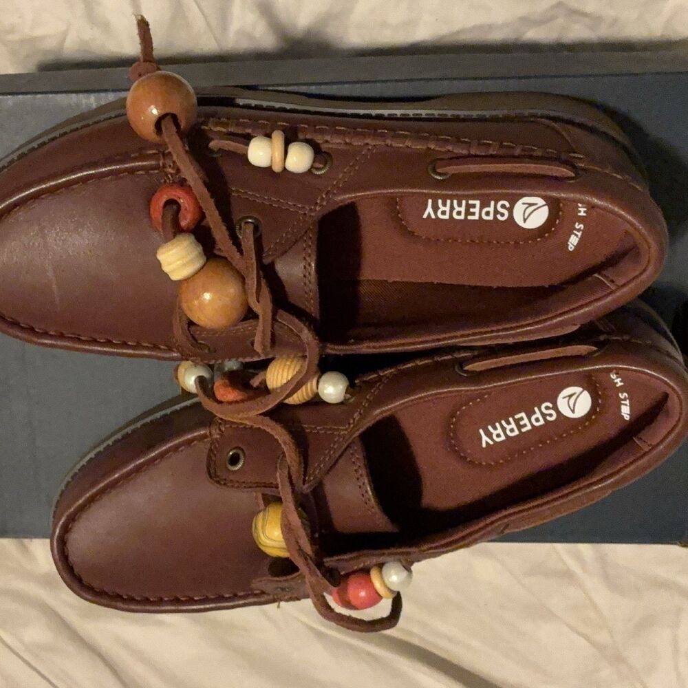 Sperry Wells Women's Boat Shoes Brown Leather Slip On Size 7 US 37.5 EU